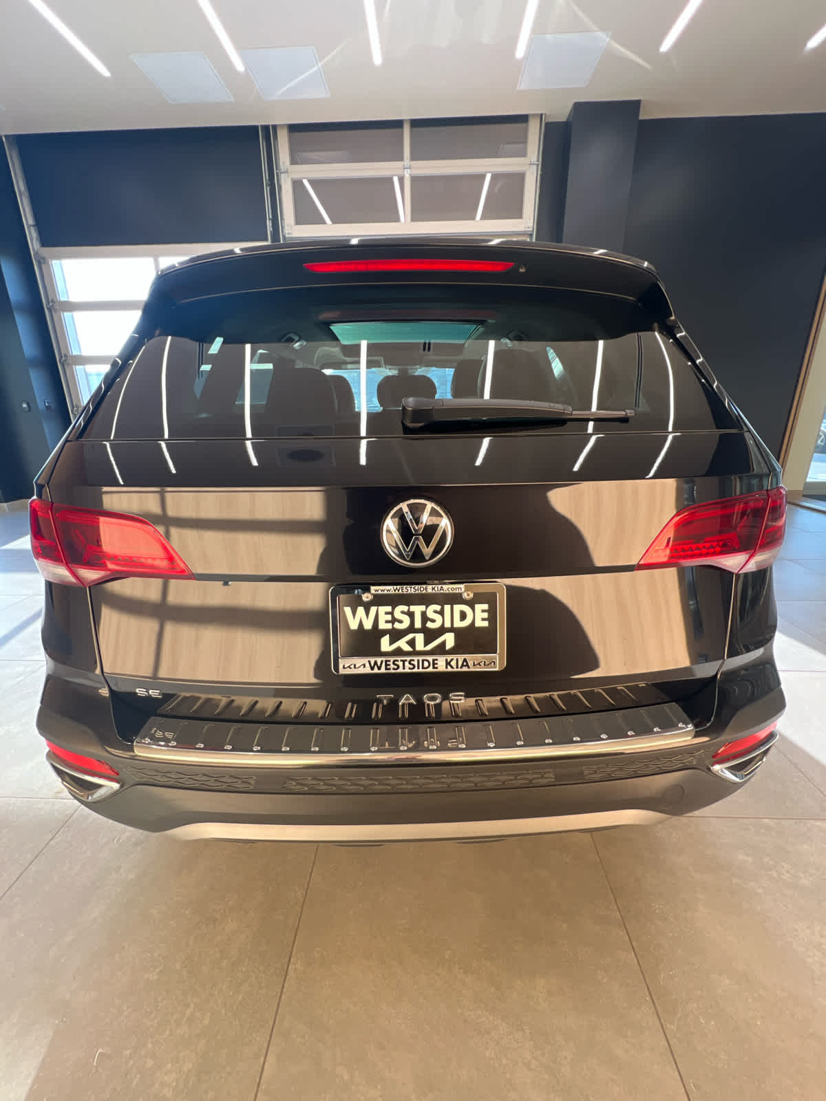 2022 Volkswagen Taos SE - 7