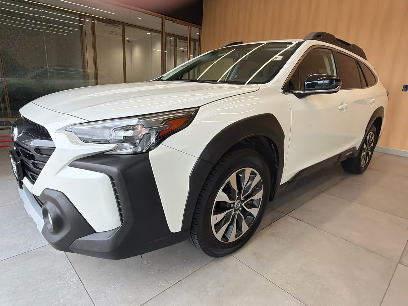 2023 Subaru Outback photo 2 of 36