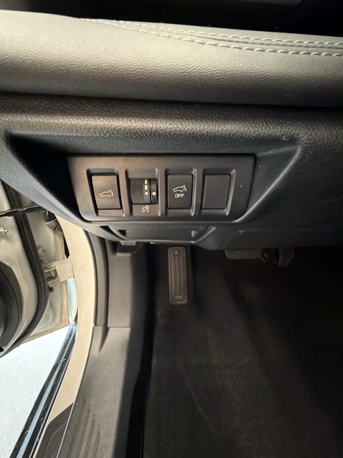 2023 Subaru Outback photo 21 of 36