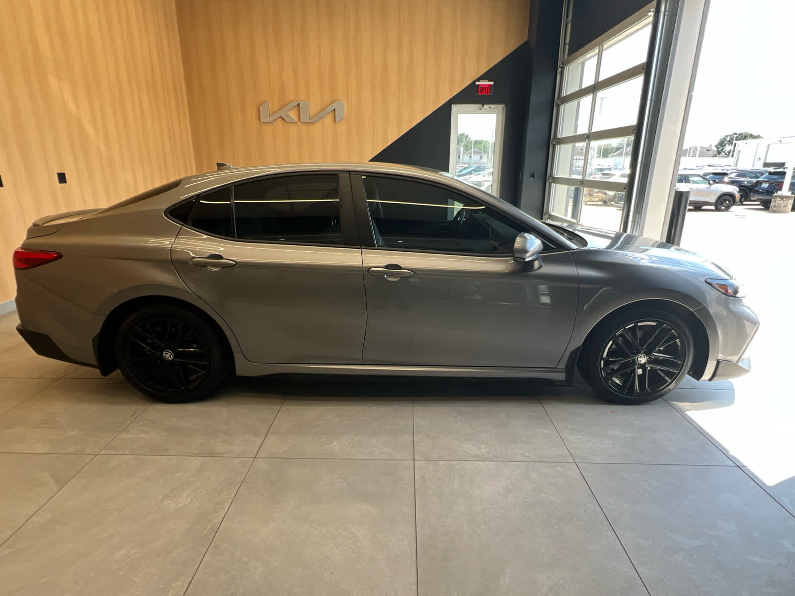 2025 Toyota Camry SE - 4