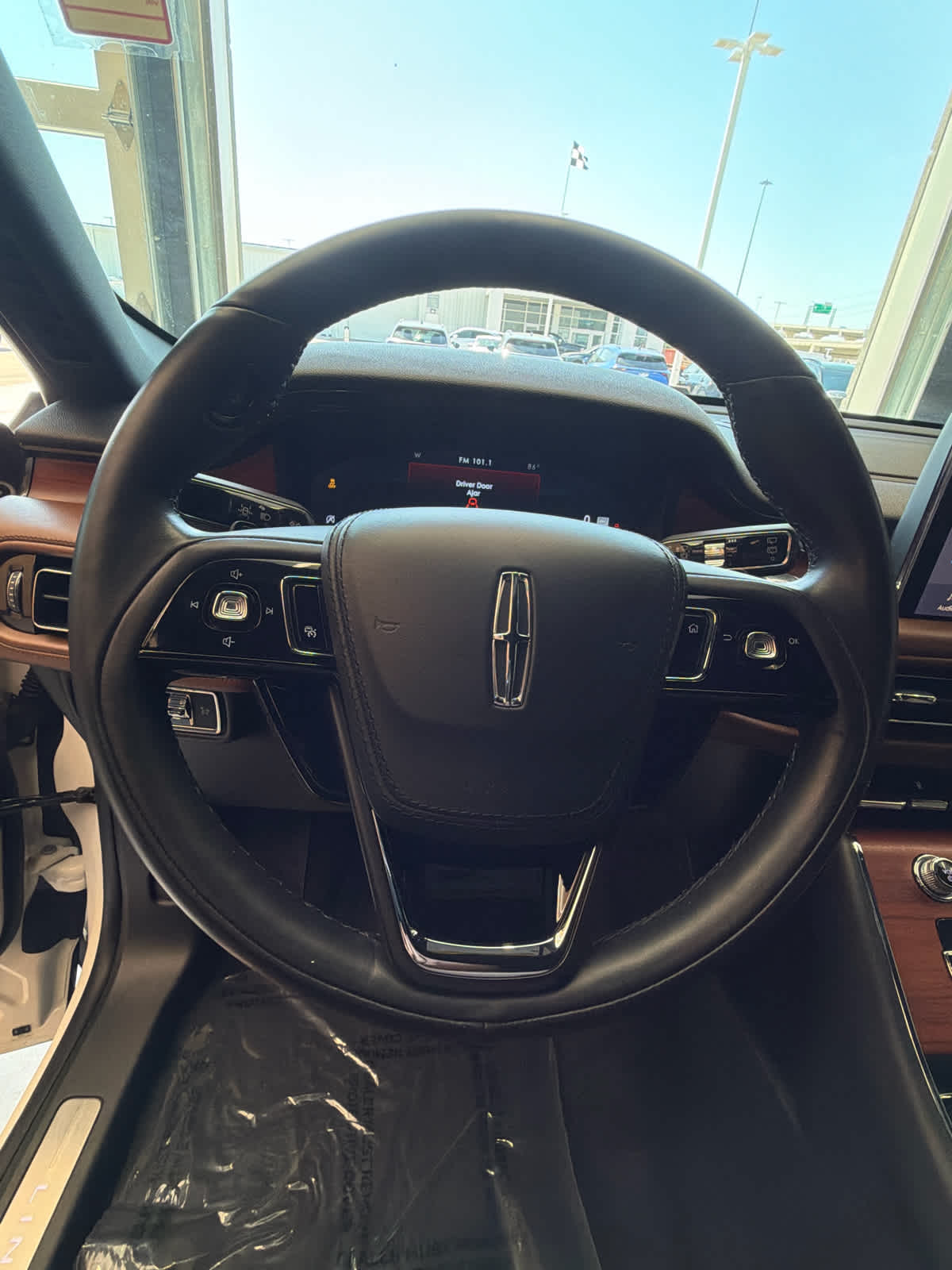 2022 Lincoln Aviator Reserve Pristine White Metallic Tri-Coat at Beck & Masten Kia