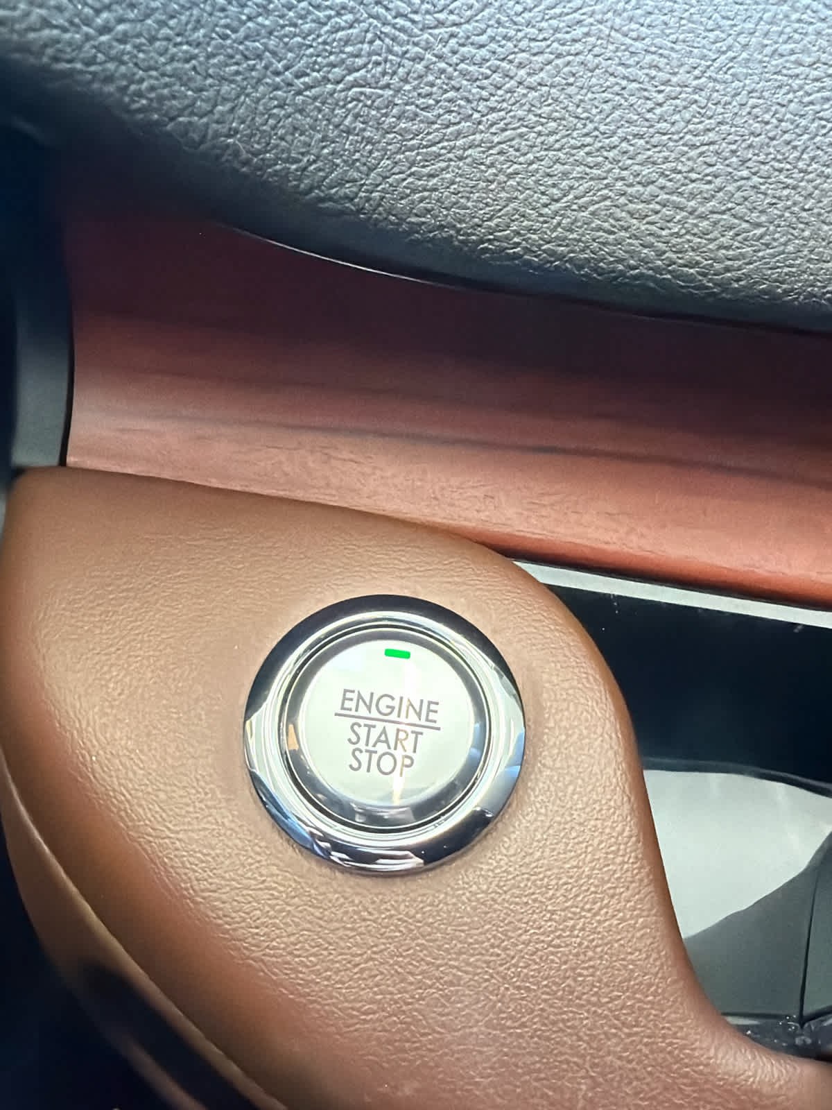 2022 Lincoln Aviator Reserve Pristine White Metallic Tri-Coat at Beck & Masten Kia