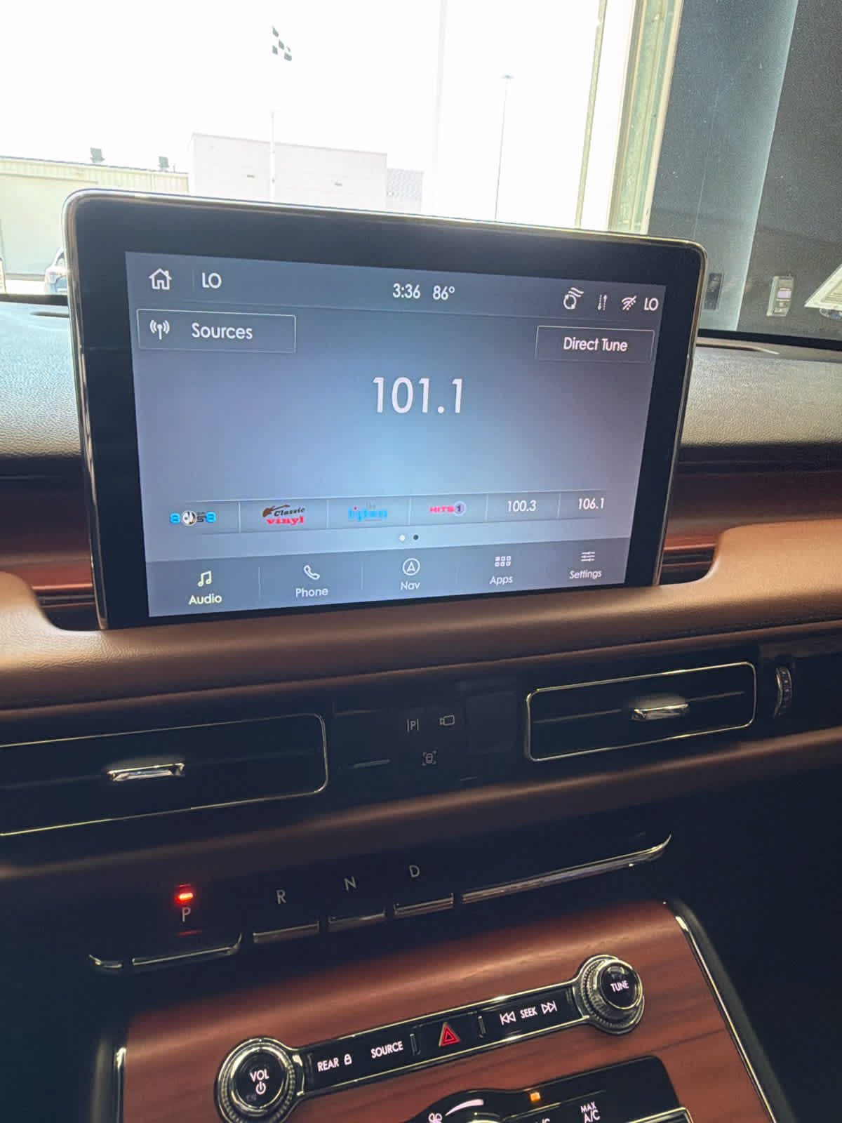 2022 Lincoln Aviator Reserve Pristine White Metallic Tri-Coat at Beck & Masten Kia