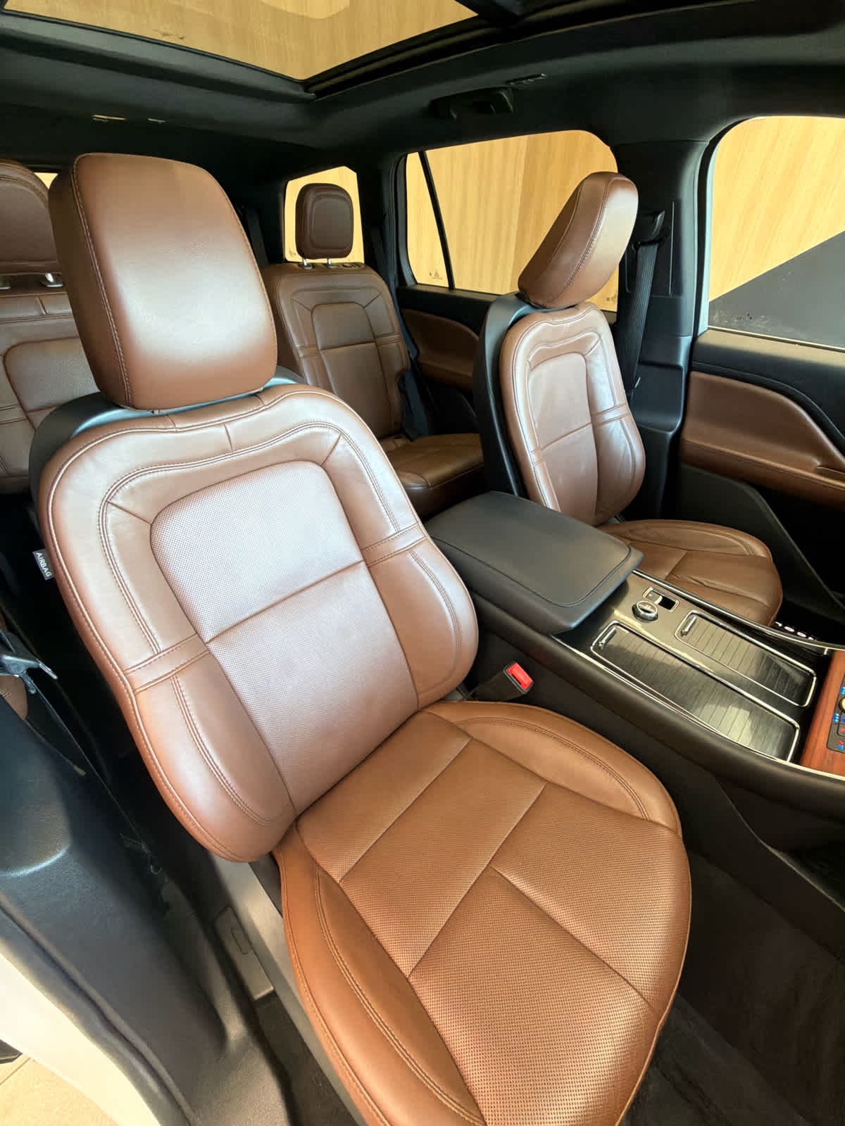2022 Lincoln Aviator Reserve Pristine White Metallic Tri-Coat at Beck & Masten Kia