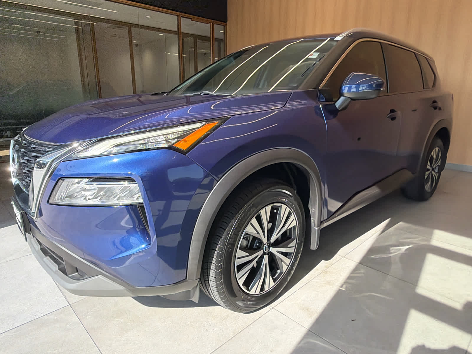 2022 Nissan Rogue photo 2 of 34