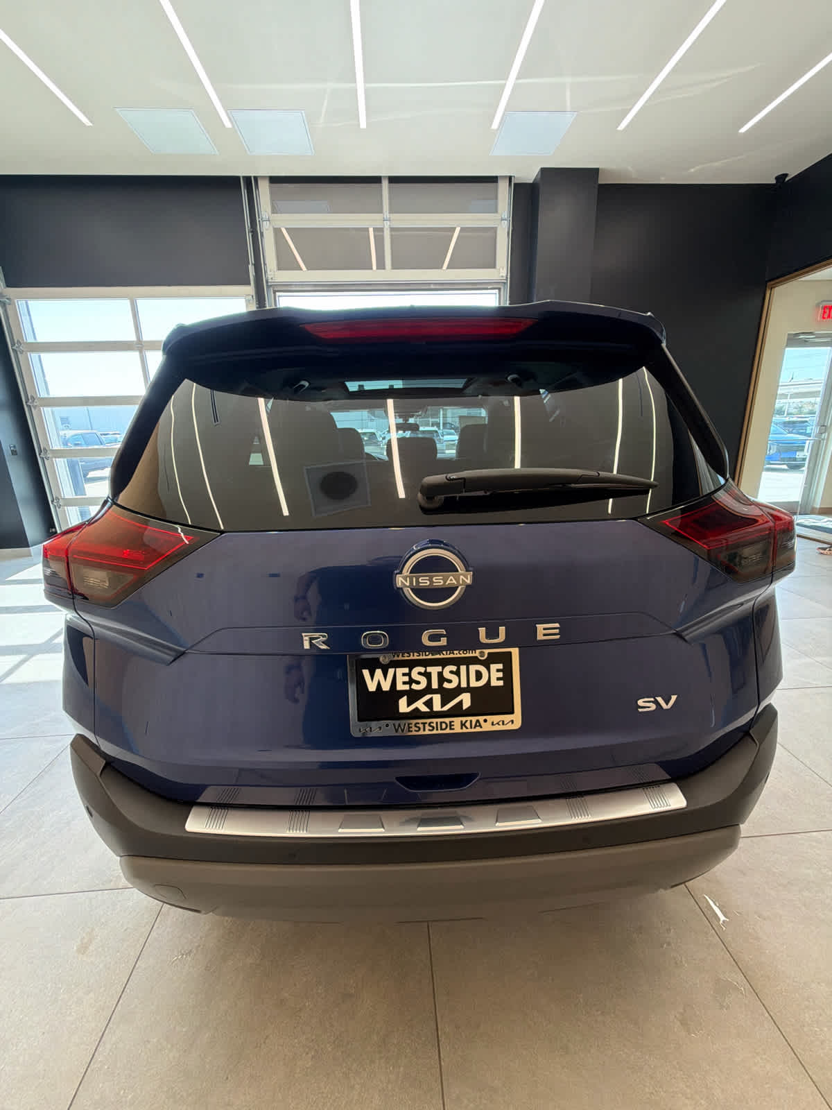 2022 Nissan Rogue photo 8 of 34