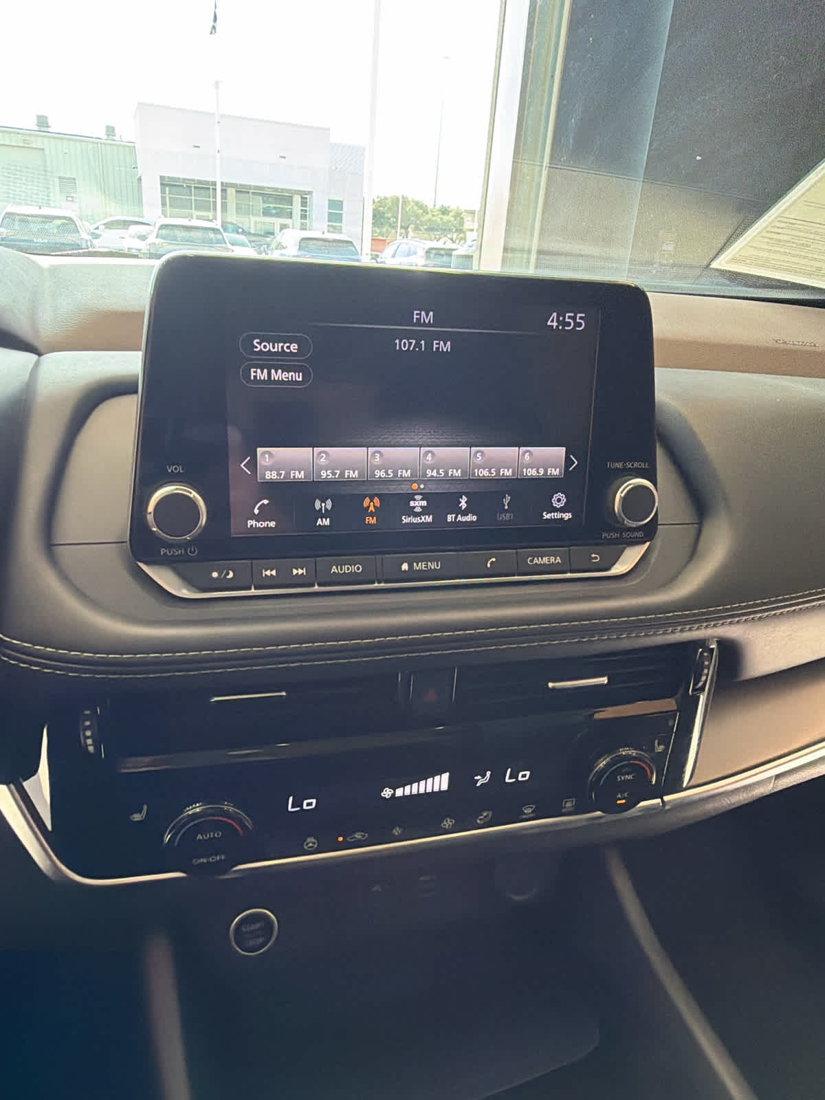 2022 Nissan Rogue photo 21 of 34