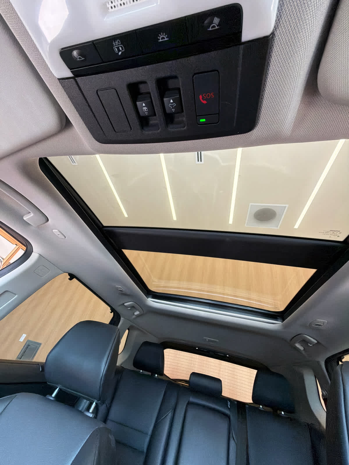 2022 Nissan Rogue photo 25 of 34