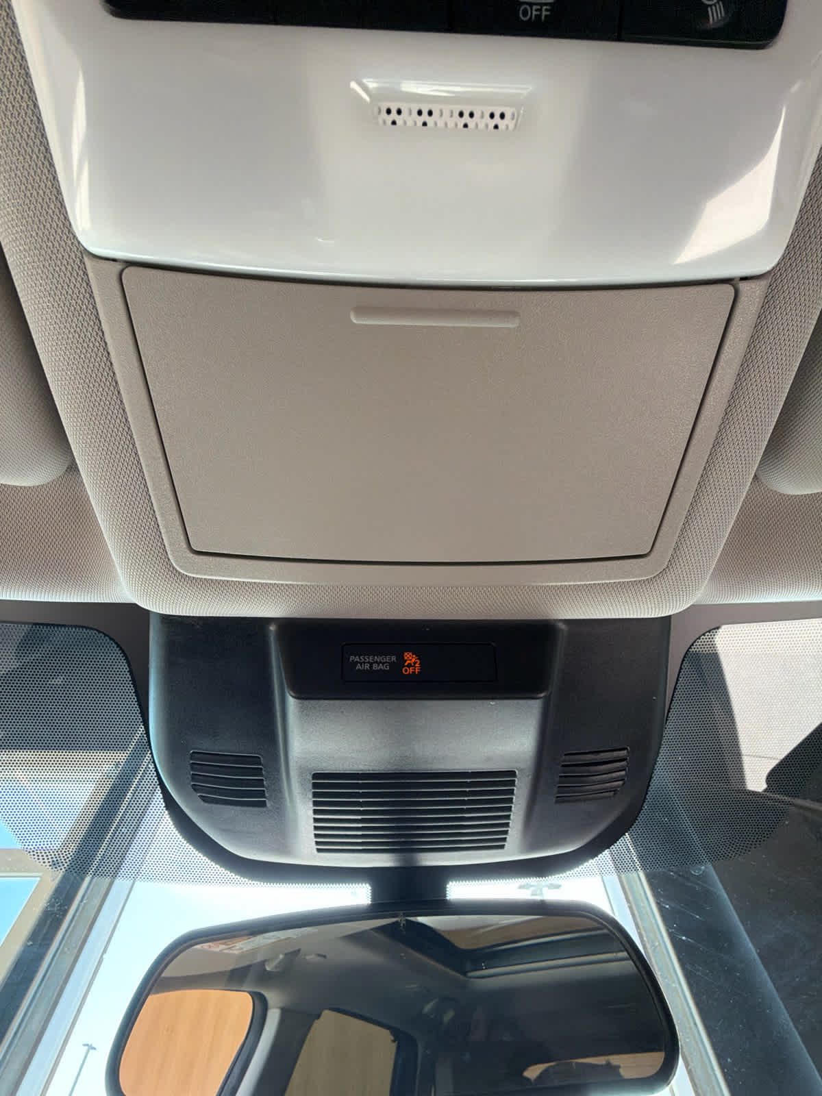 2022 Nissan Rogue photo 24 of 34