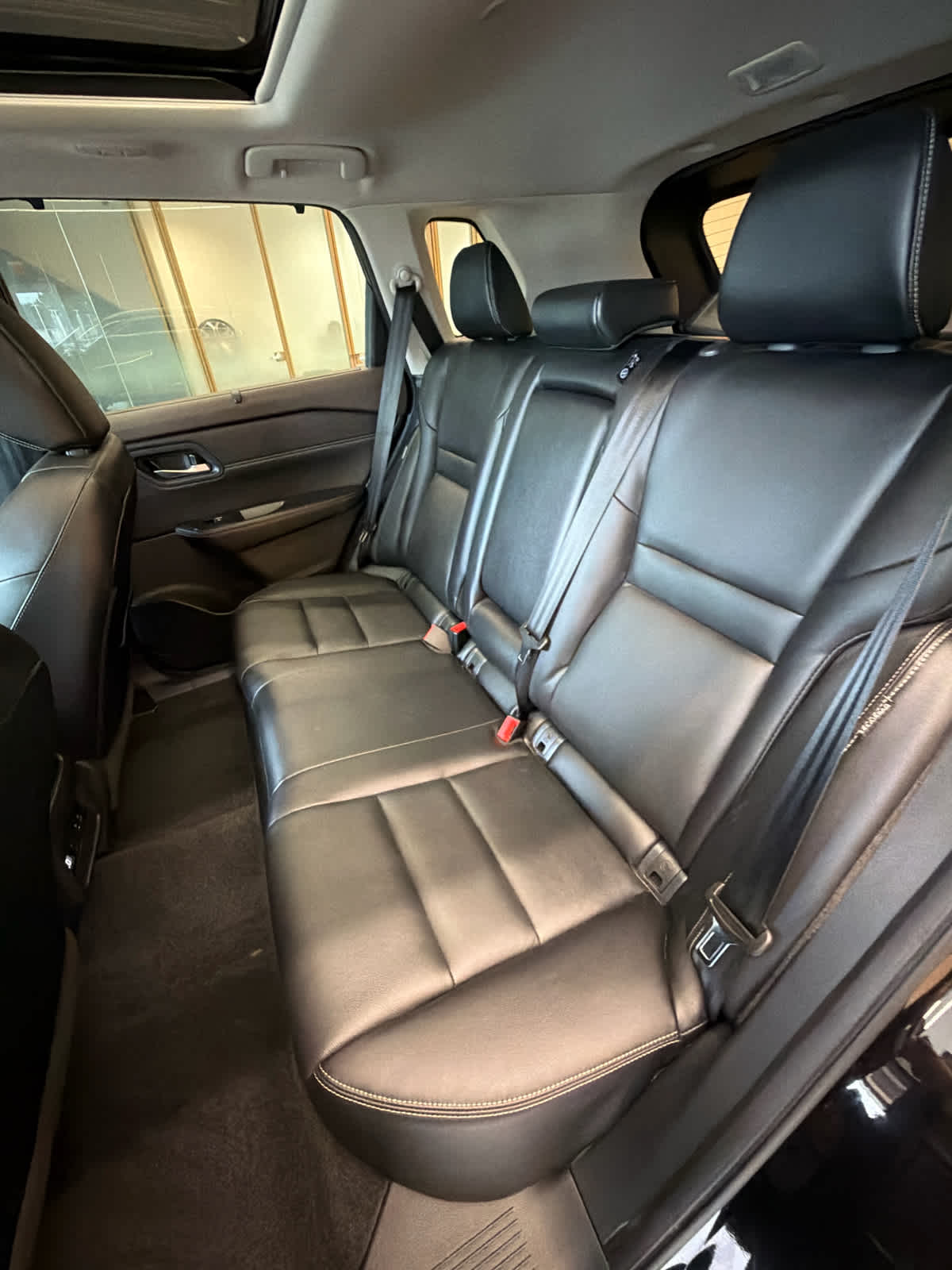 2023 Nissan Rogue photo 31 of 41
