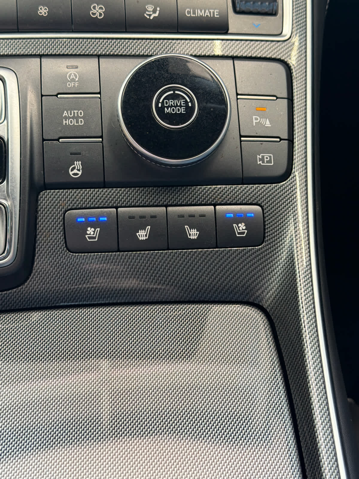 2022 Hyundai Santa Fe photo 27 of 40