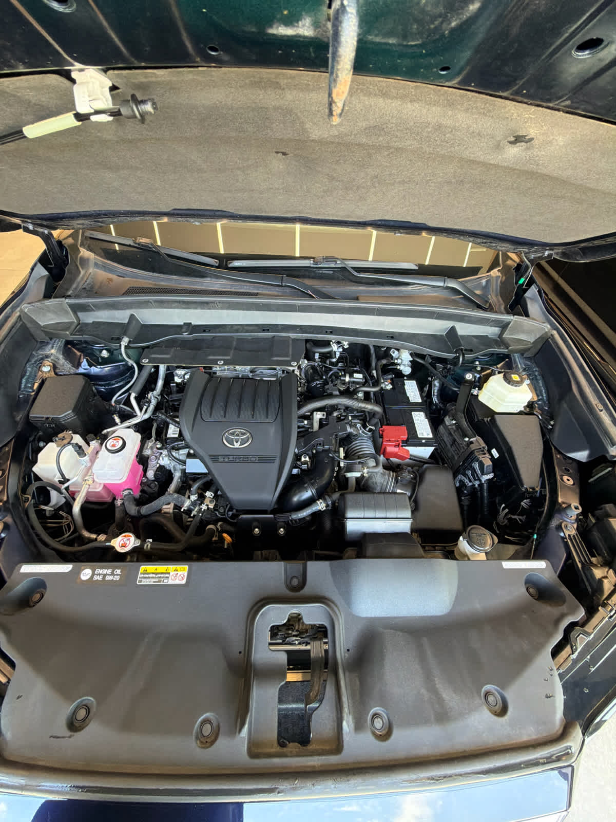 2024 Toyota Grand Highlander photo 8 of 37