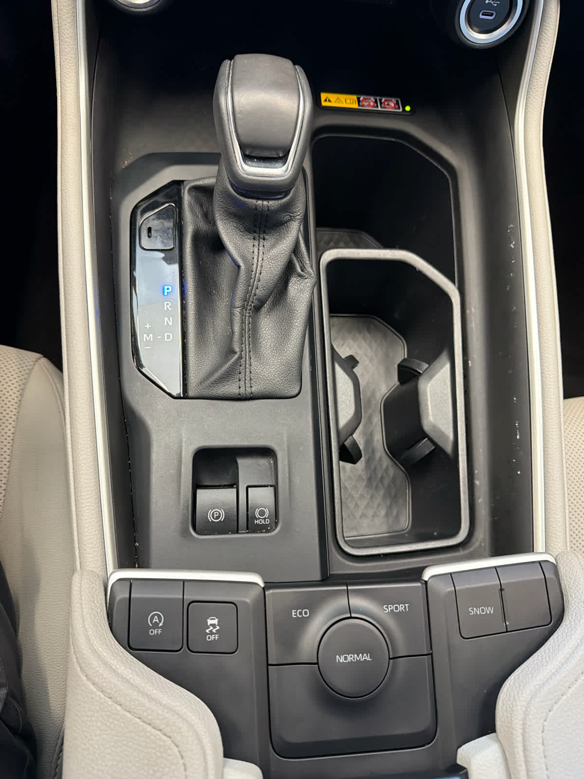 2024 Toyota Grand Highlander photo 19 of 37