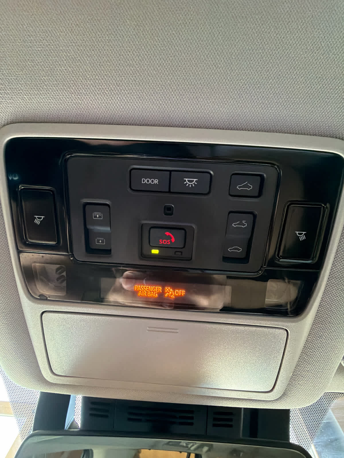 2024 Toyota Grand Highlander photo 23 of 37
