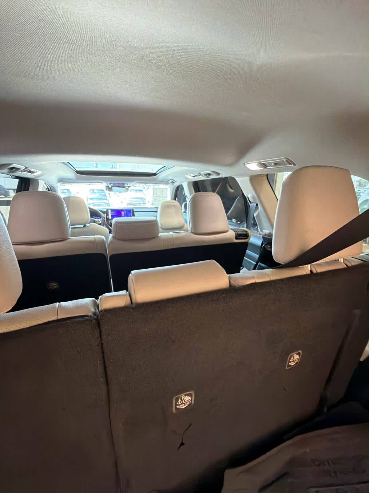 2024 Toyota Grand Highlander photo 30 of 37