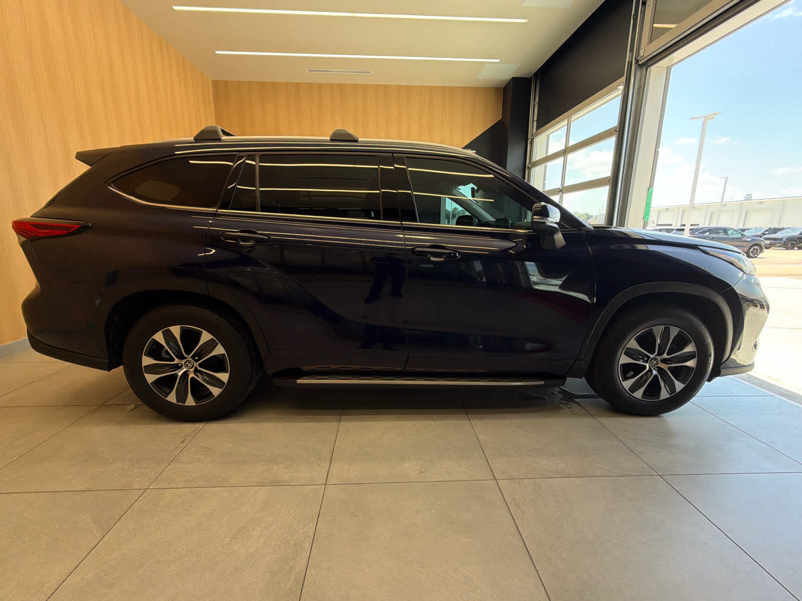 2022 Toyota Highlander XLE Blueprint at Group 1 Toyota Southwest