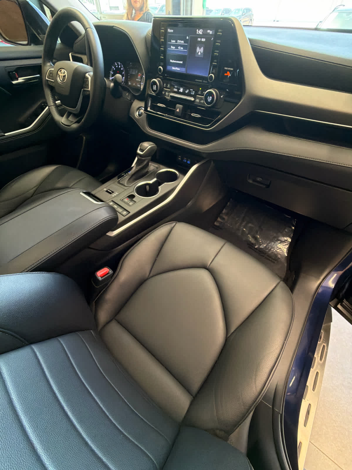 2022 Toyota Highlander XLE Blueprint at Group 1 Toyota Southwest