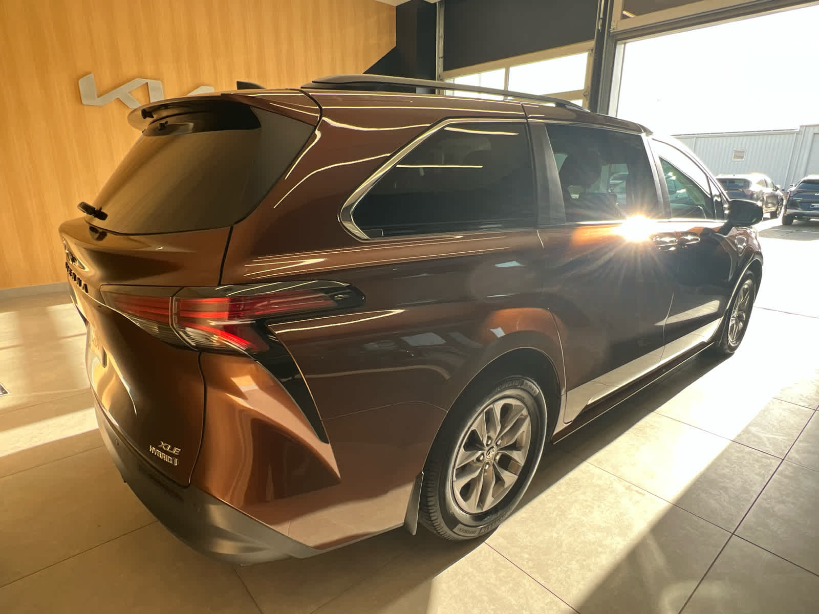 2022 Toyota Sienna XLE - 3
