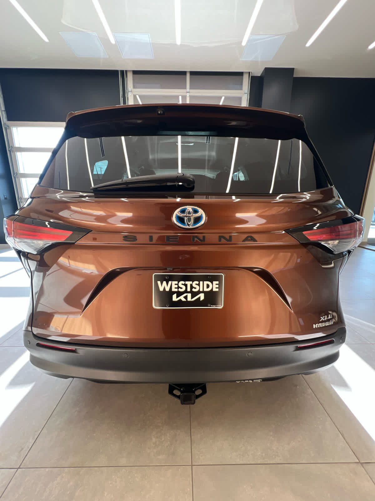 2022 Toyota Sienna XLE - 7