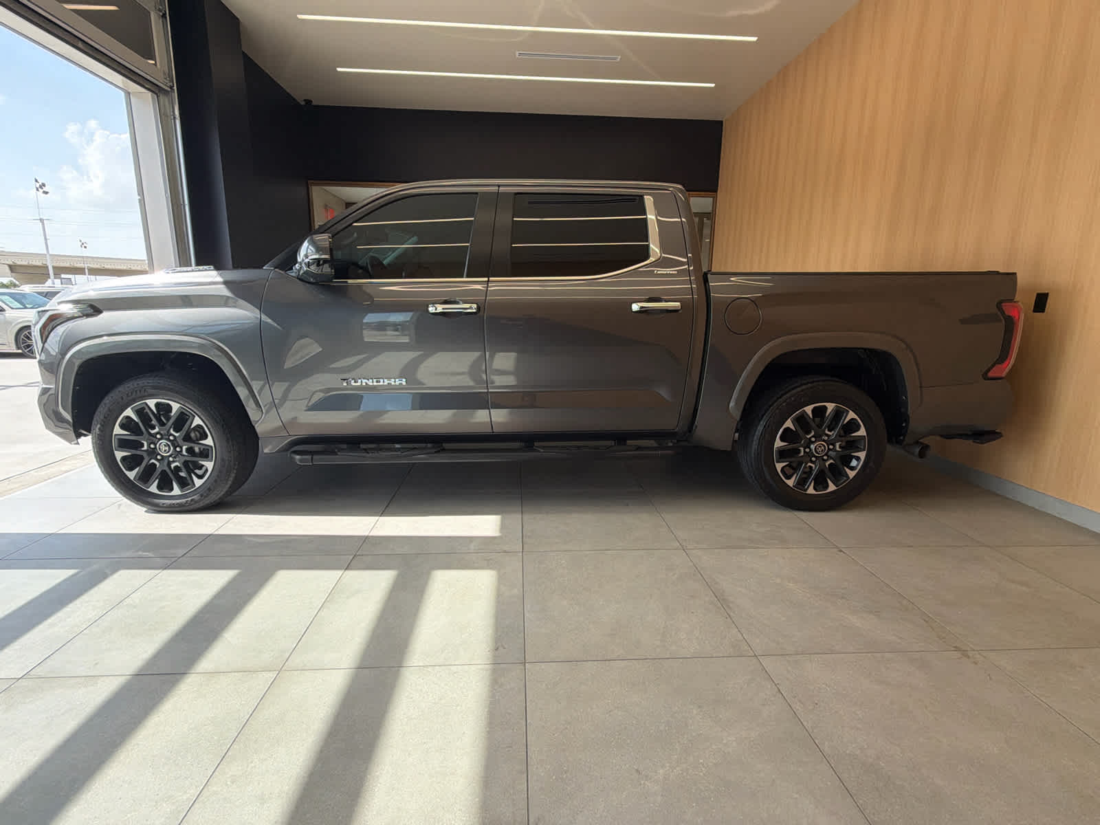 2024 Toyota Tundra Limited Hybrid - 6