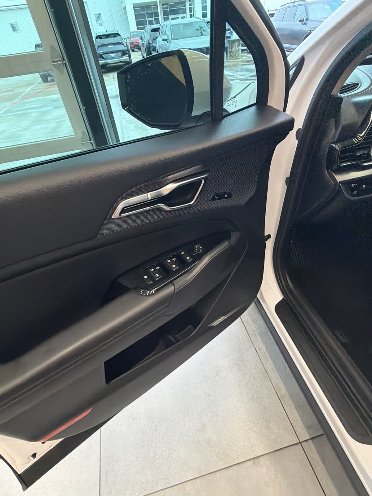 2024 Kia Sportage SX-Prestige Glacial White Pearl at Lone Star Chevrolet