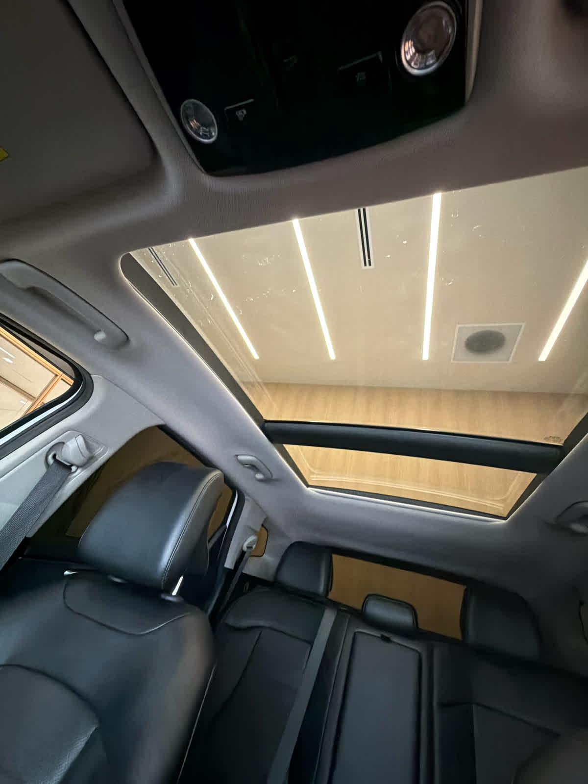 2024 Kia Sportage SX-Prestige Glacial White Pearl at Lone Star Chevrolet