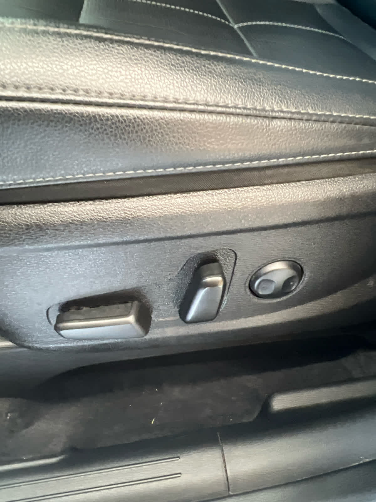 2022 Kia Telluride EX Ebony Black at Westside Kia