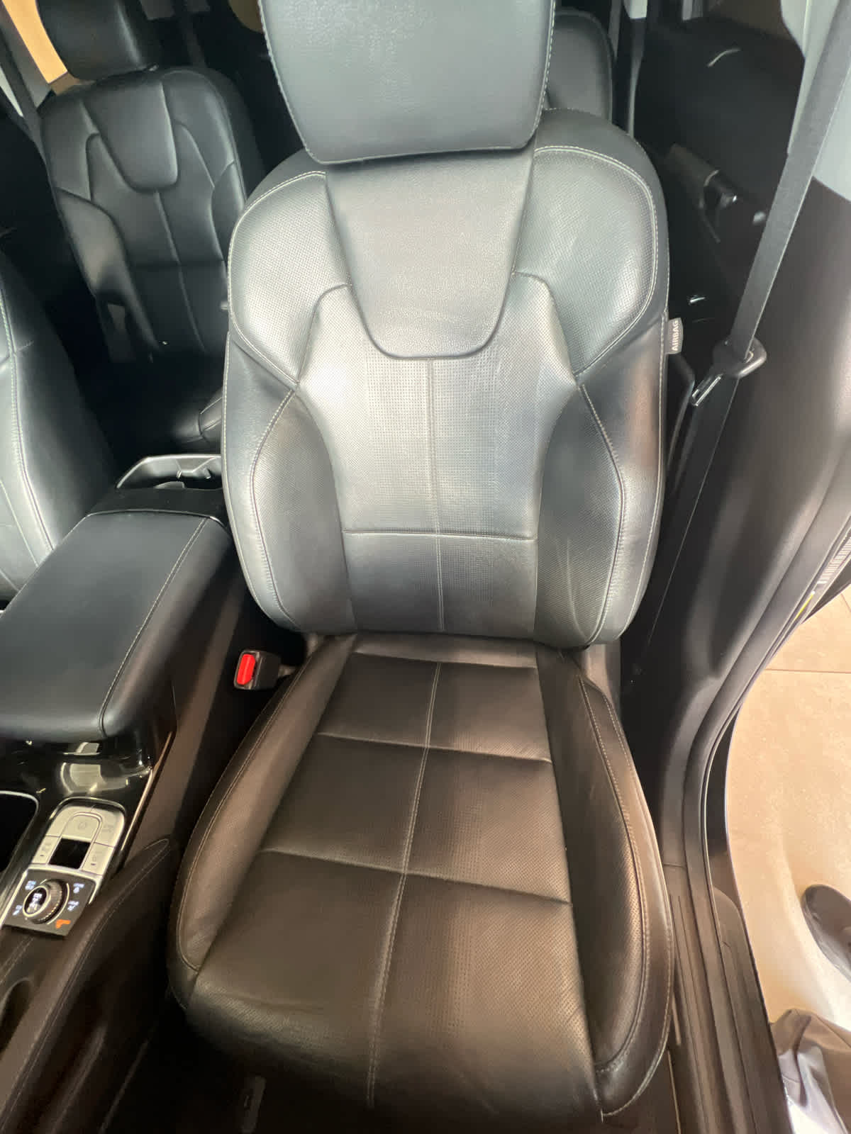 2022 Kia Telluride EX Ebony Black at Westside Kia