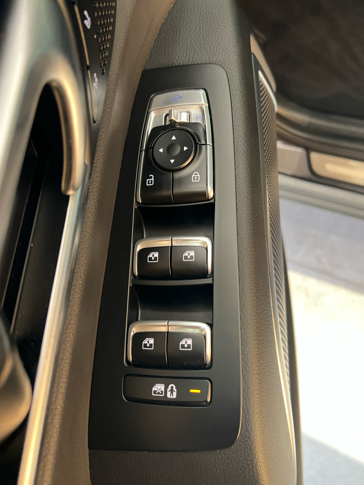 2025 Kia Telluride SX - 11