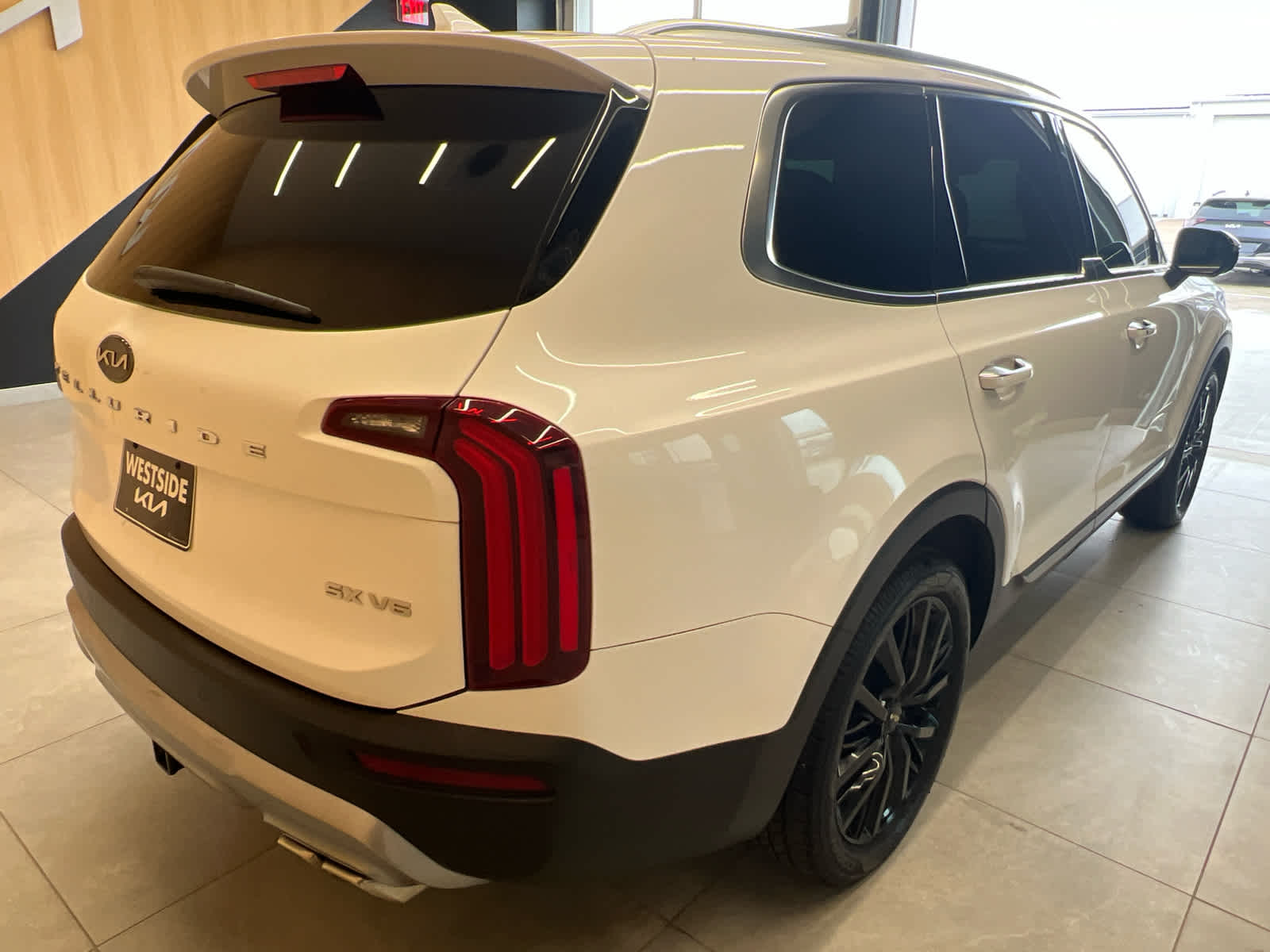 2021 Kia Telluride SX Snow White Pearl at AutoNation USA Katy
