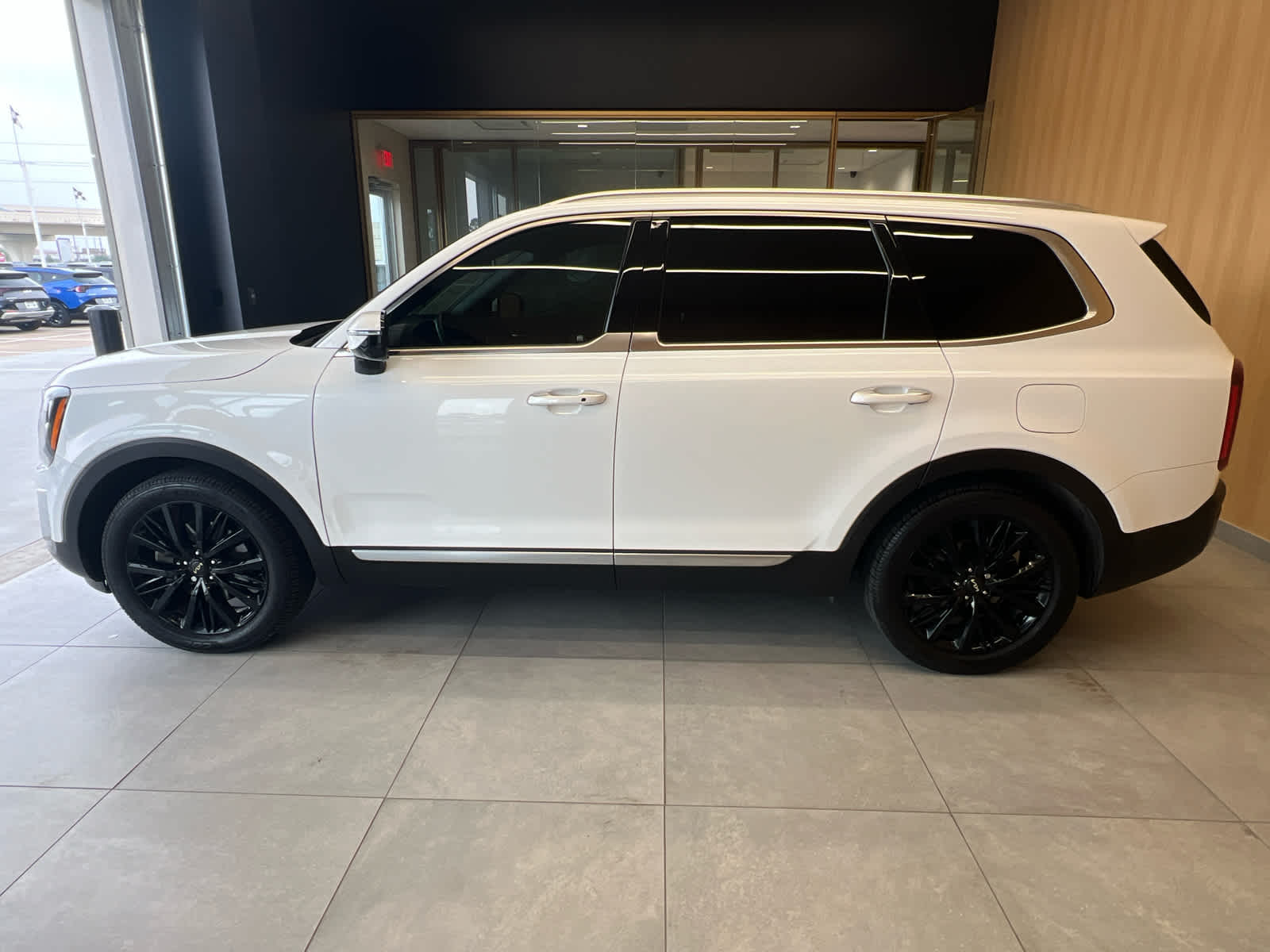 2021 Kia Telluride SX Snow White Pearl at AutoNation USA Katy