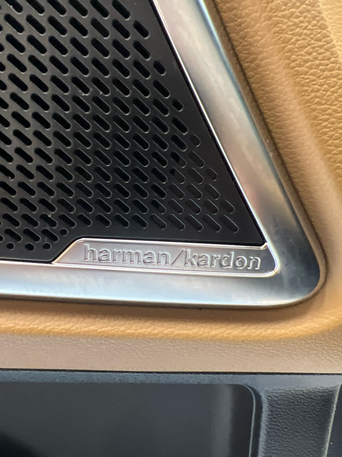2021 Kia Telluride SX Snow White Pearl at AutoNation USA Katy
