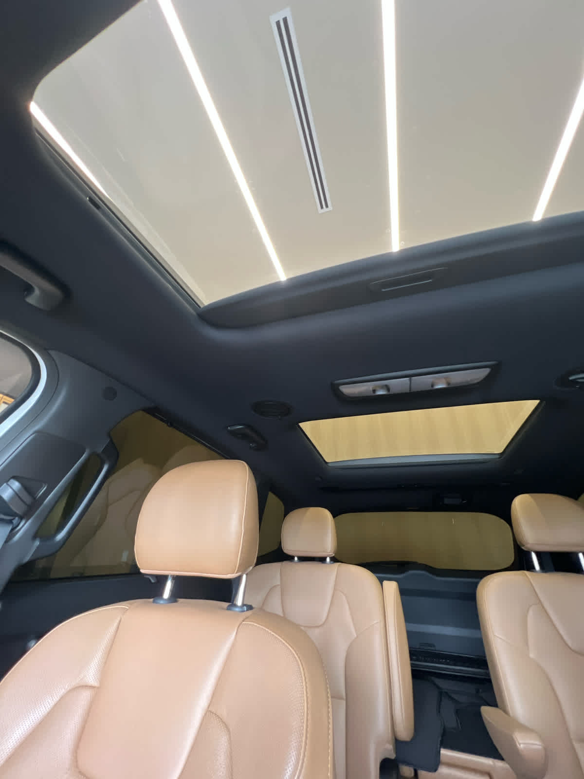 2021 Kia Telluride SX Snow White Pearl at AutoNation USA Katy