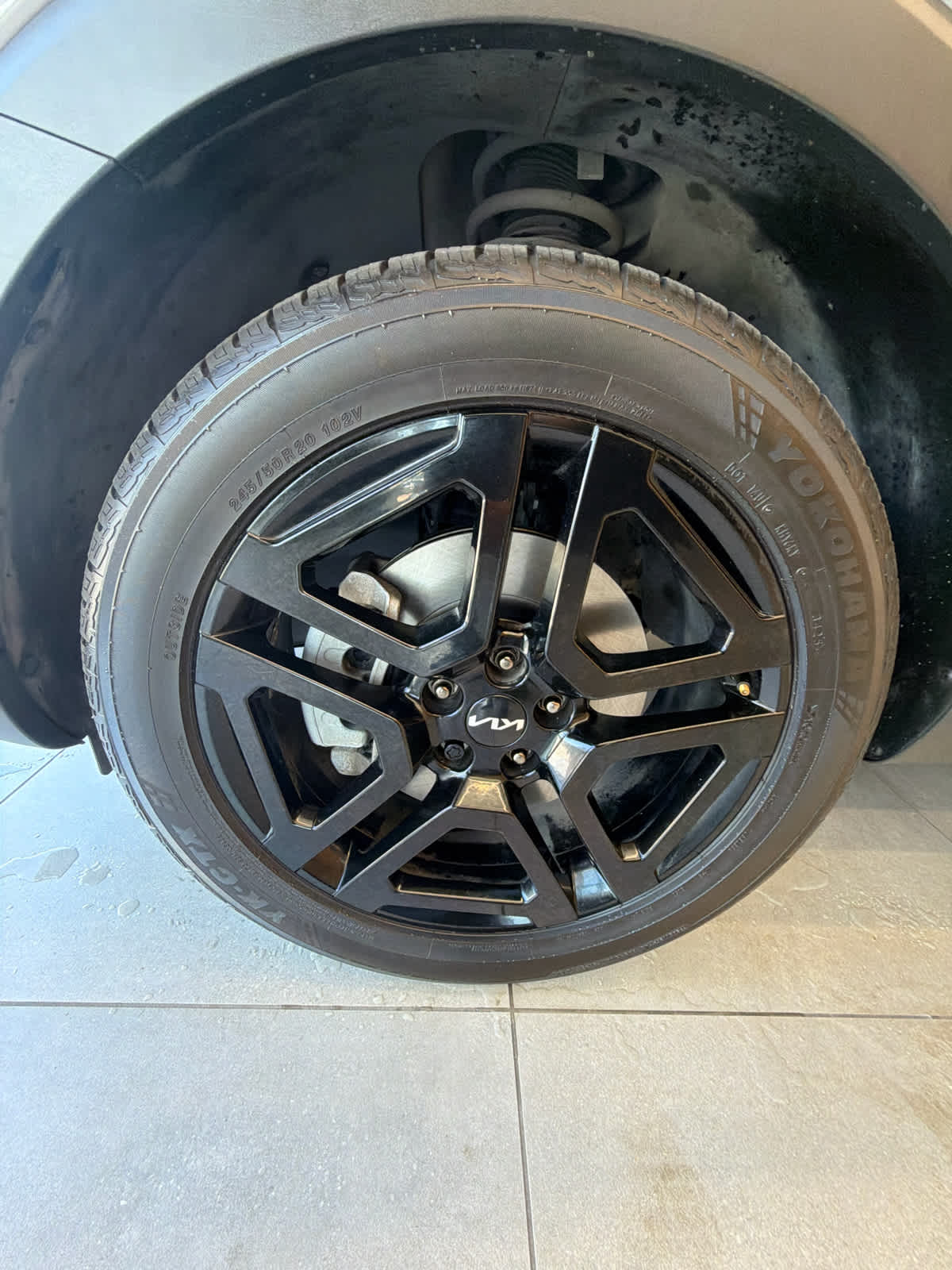 2024 Kia Telluride photo 9 of 45