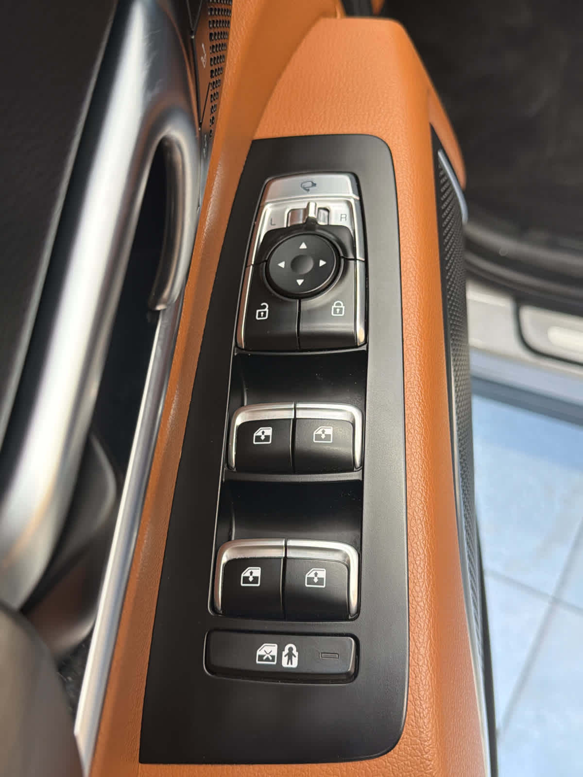 2024 Kia Telluride photo 12 of 45