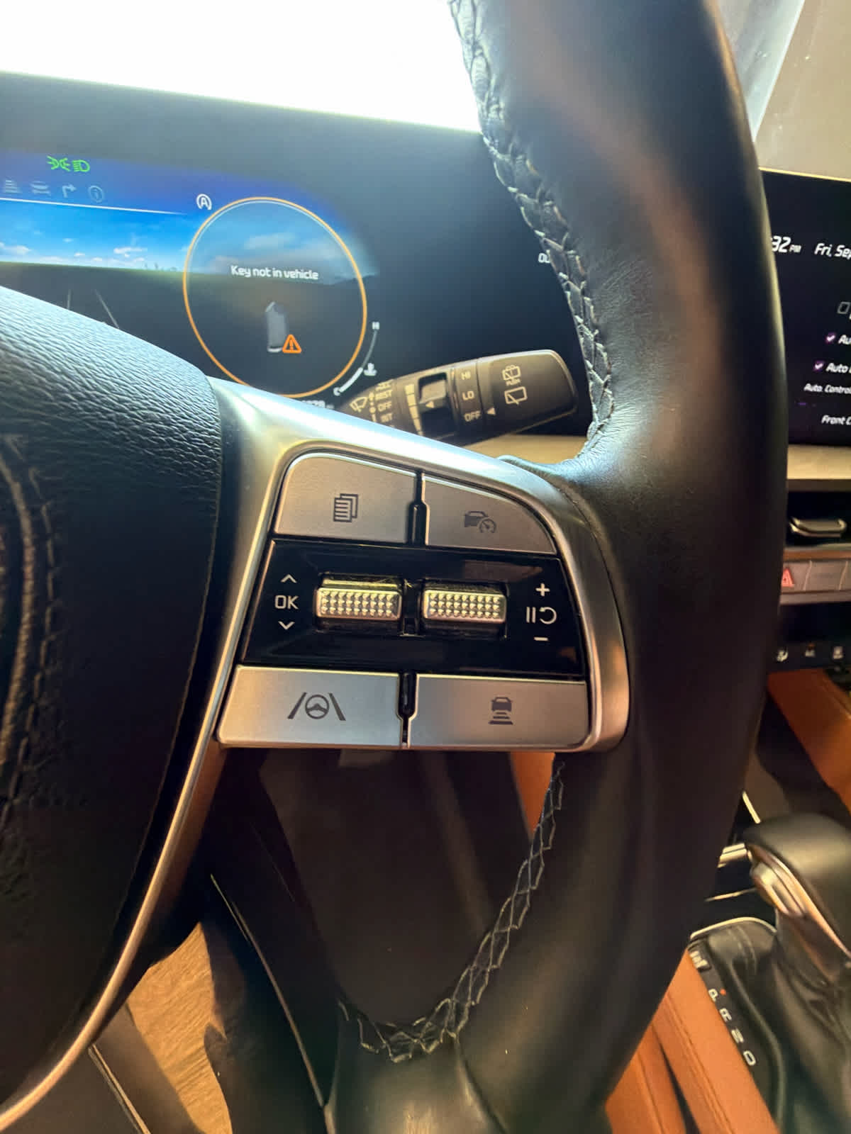 2024 Kia Telluride photo 21 of 45