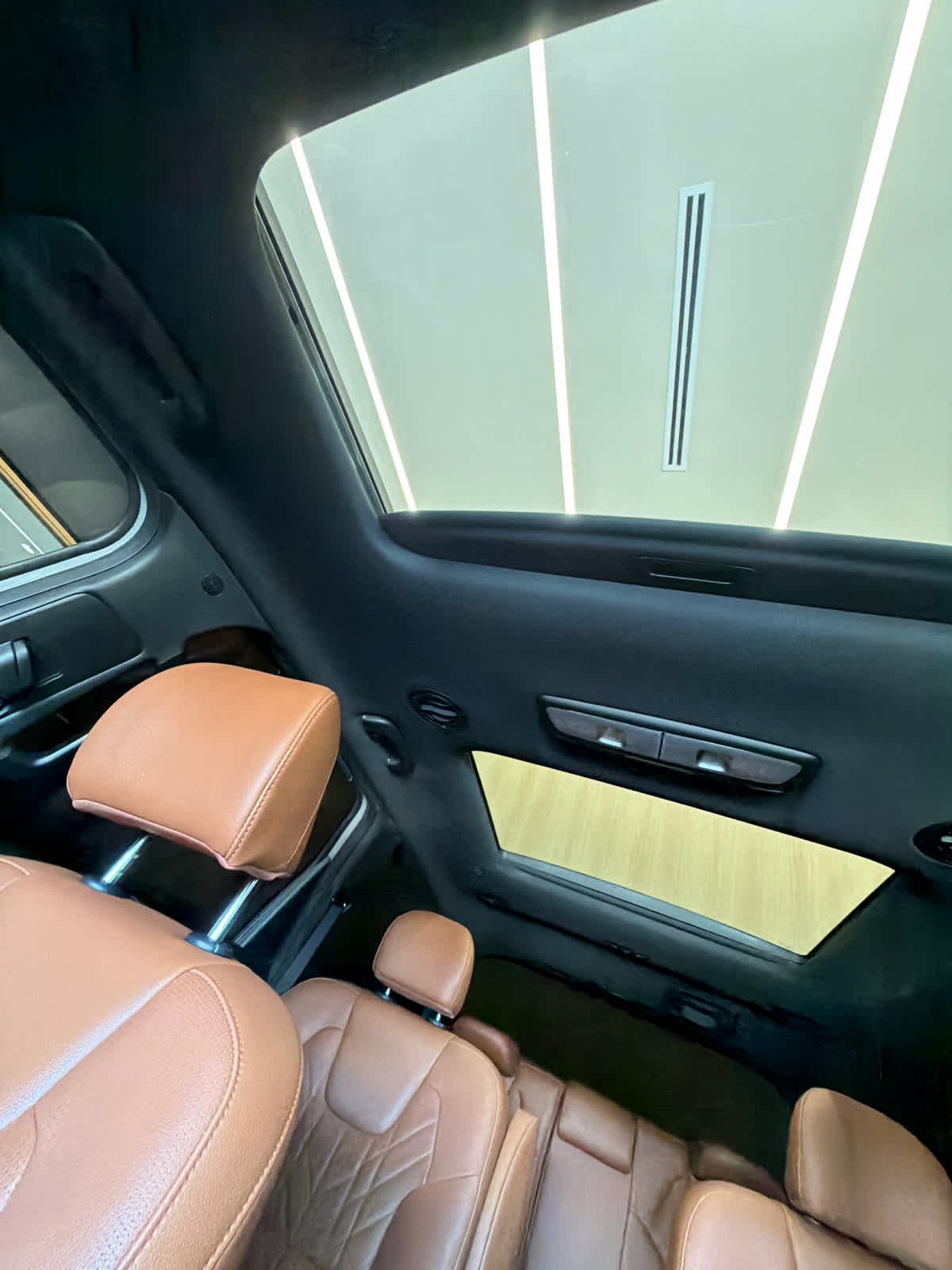 2024 Kia Telluride photo 35 of 45
