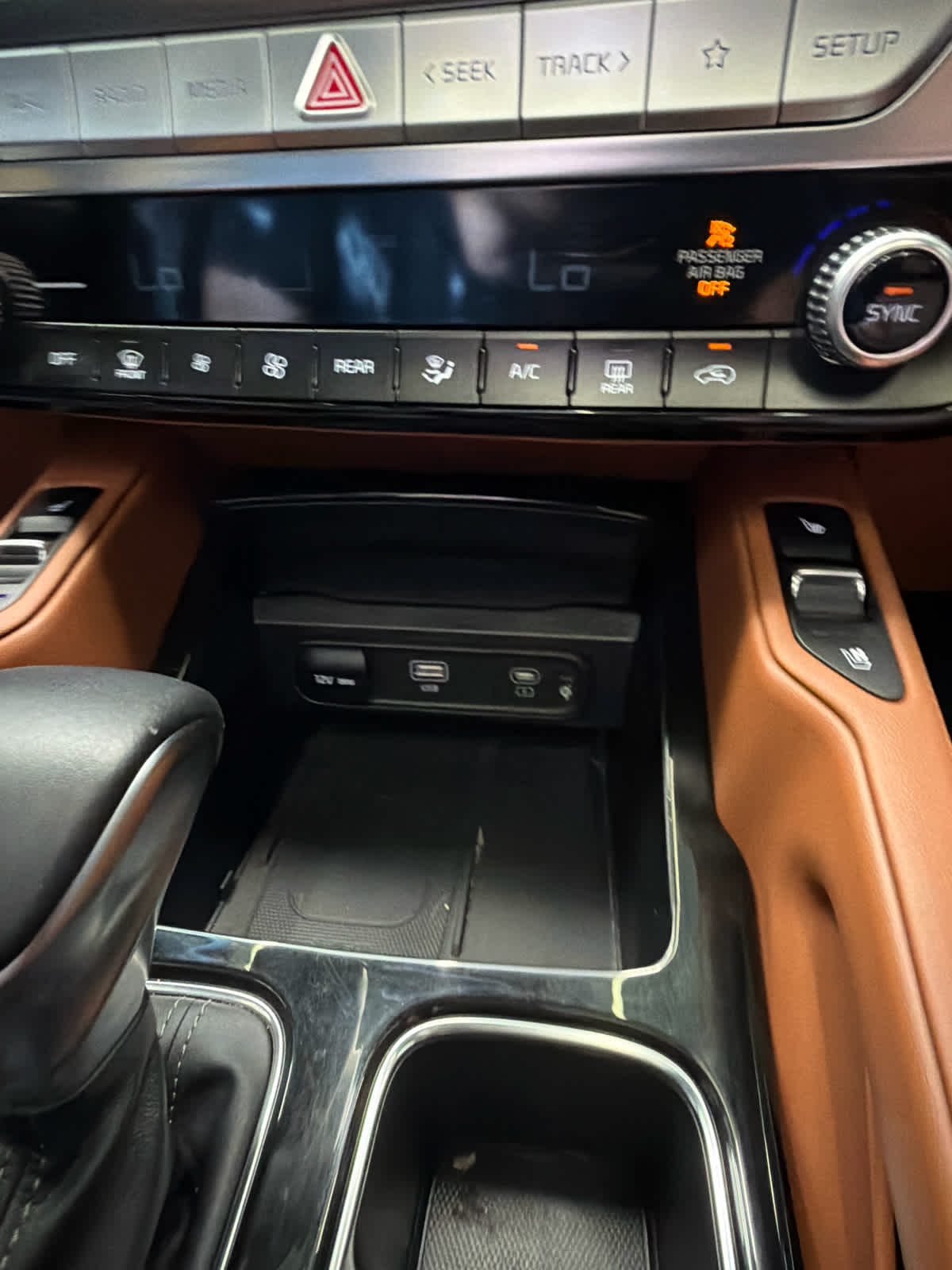 2024 Kia Telluride photo 33 of 45