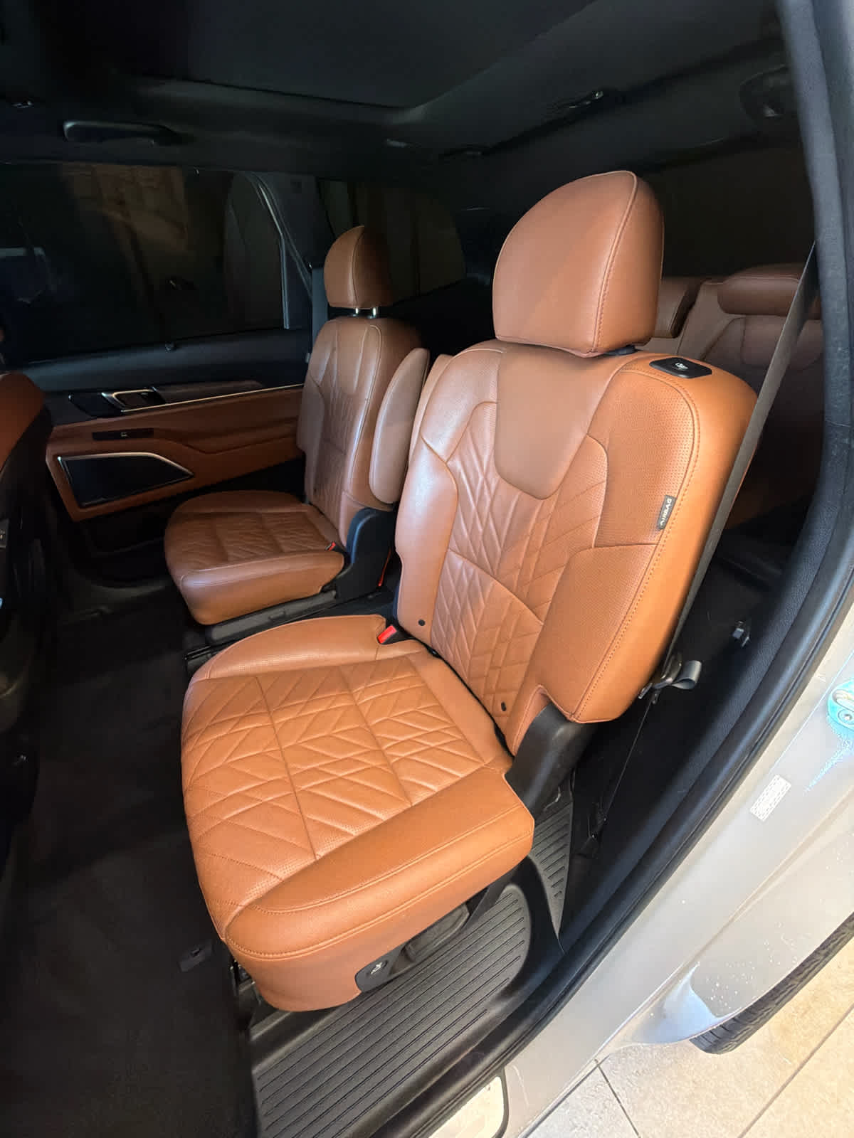 2024 Kia Telluride photo 36 of 45
