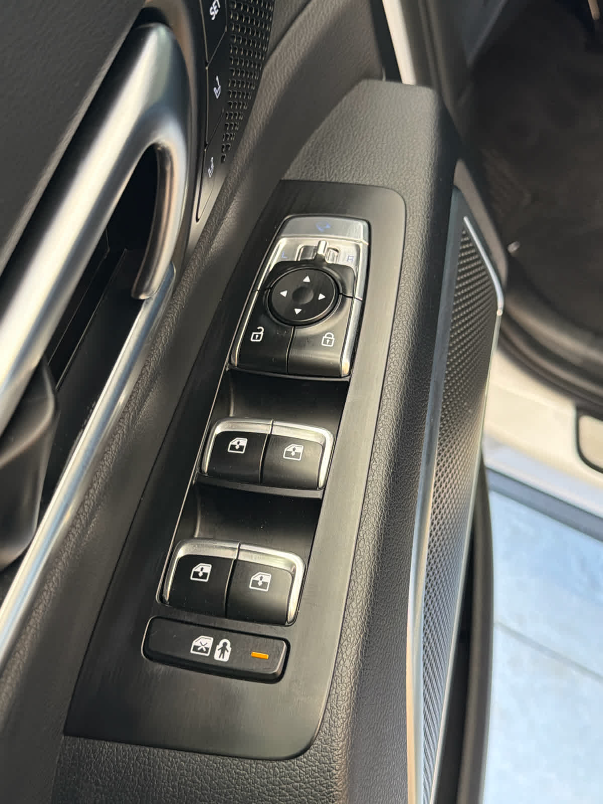 2024 Kia Telluride photo 12 of 46