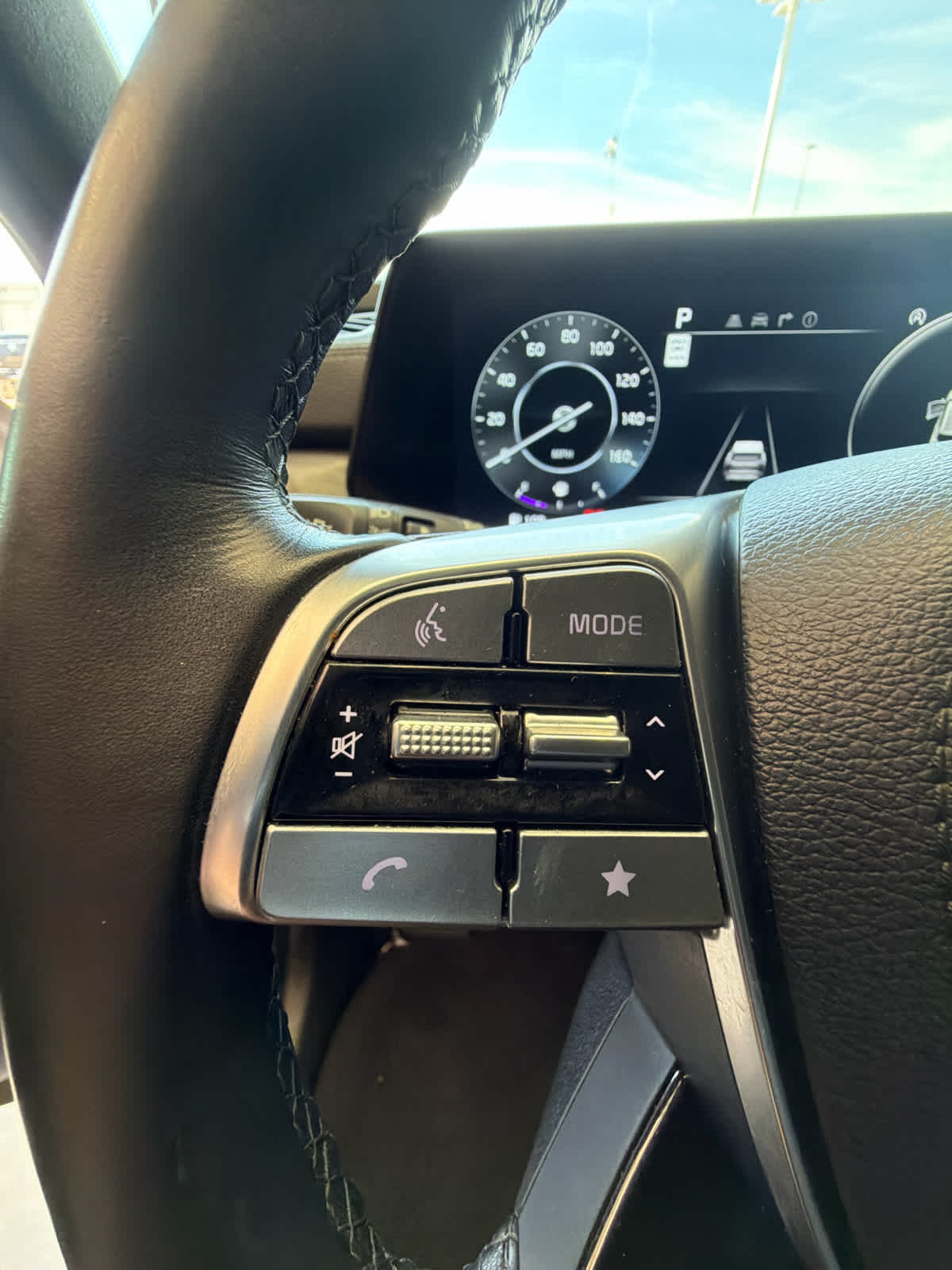 2024 Kia Telluride photo 19 of 46