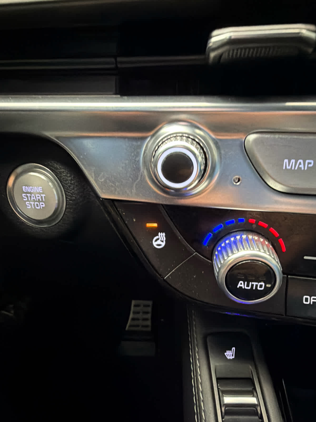 2024 Kia Telluride photo 25 of 46