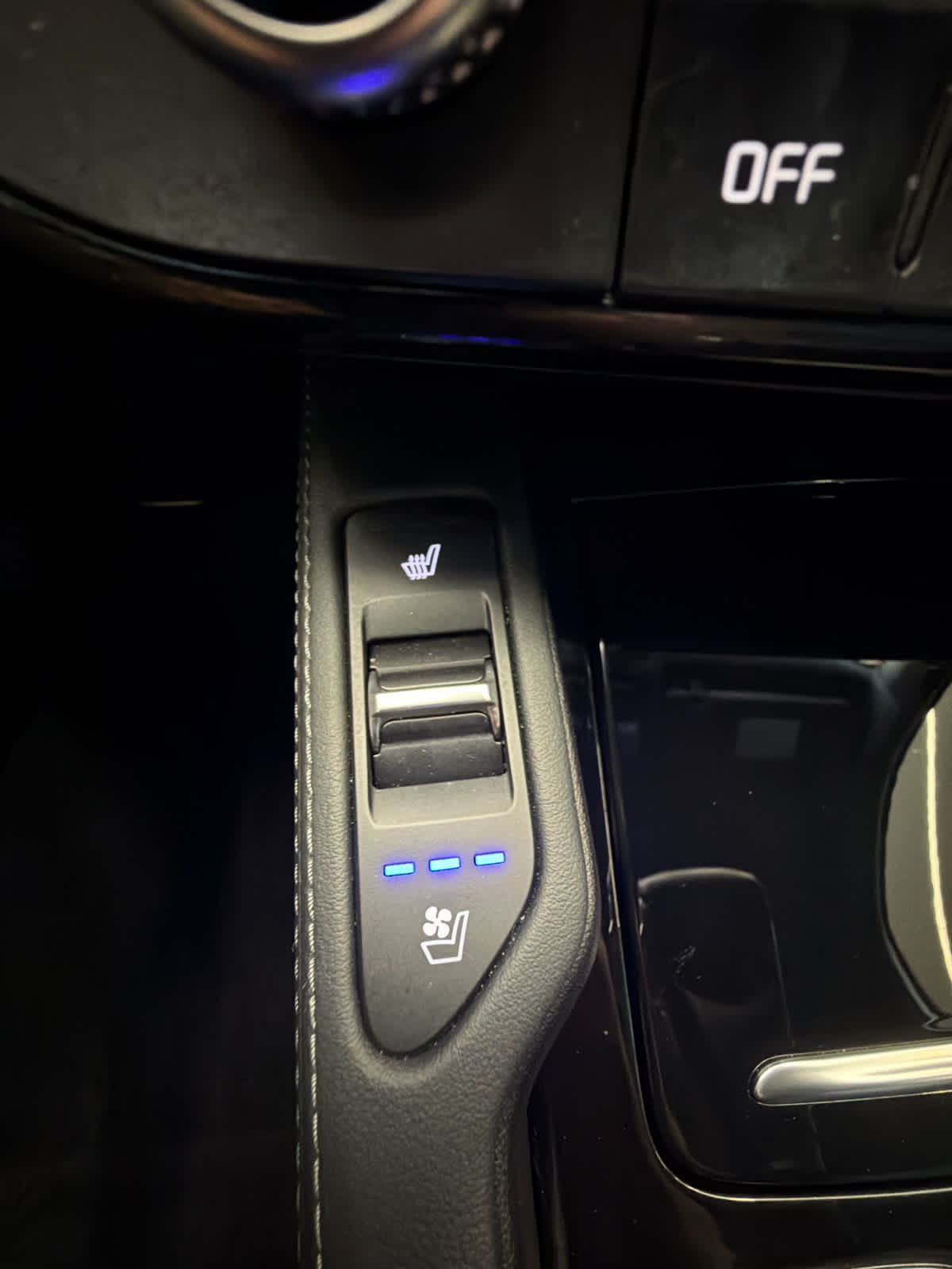 2024 Kia Telluride photo 24 of 46