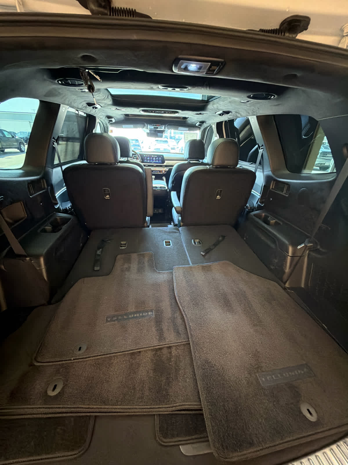 2024 Kia Telluride photo 41 of 46