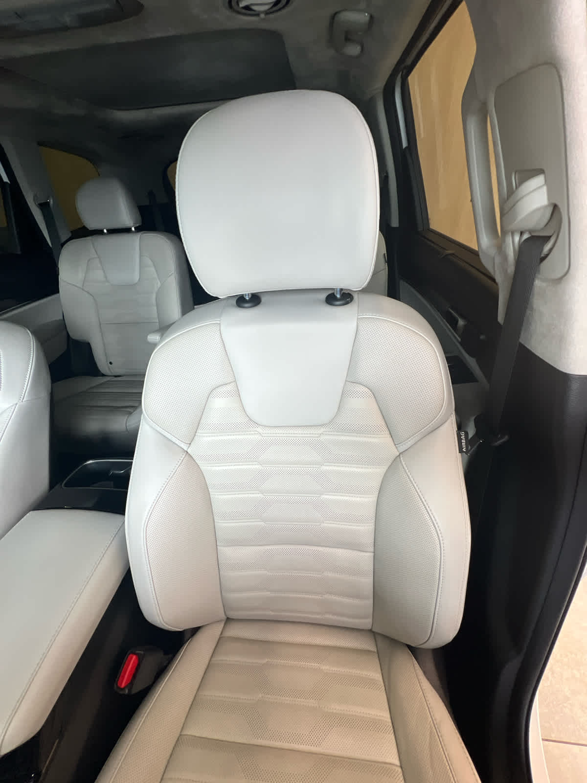 2024 Kia Telluride SX Prestige Glacial White Pearl at Beck & Masten Kia