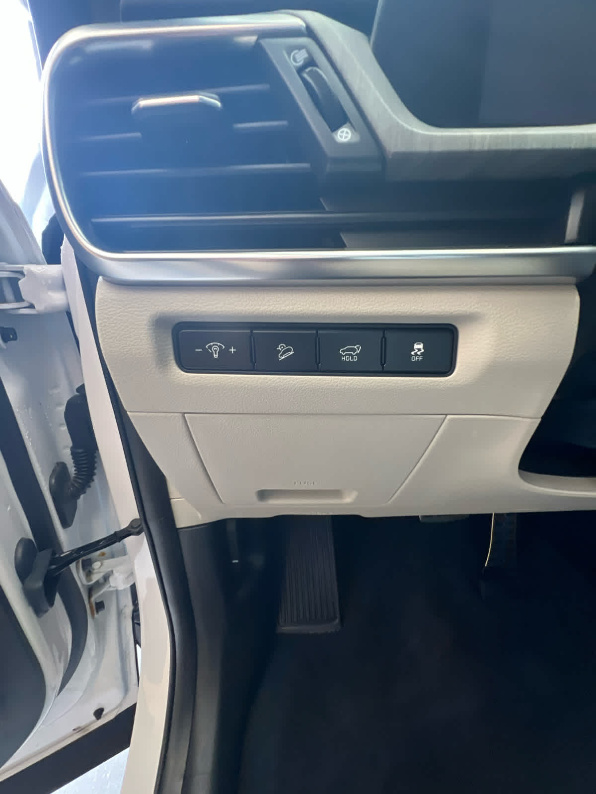 2024 Kia Telluride SX Prestige Glacial White Pearl at Beck & Masten Kia