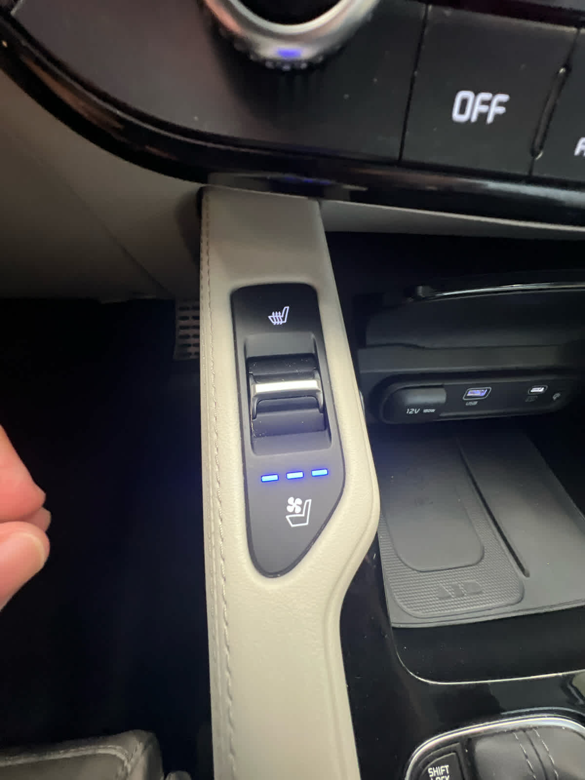 2024 Kia Telluride SX Prestige Glacial White Pearl at Beck & Masten Kia