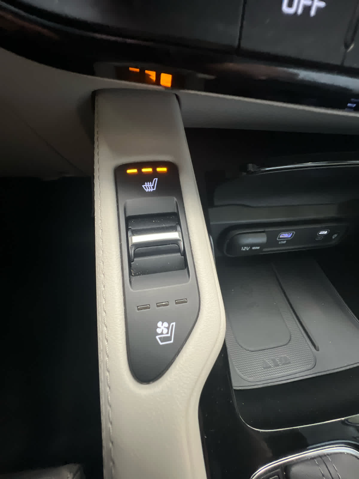 2024 Kia Telluride SX Prestige Glacial White Pearl at Beck & Masten Kia