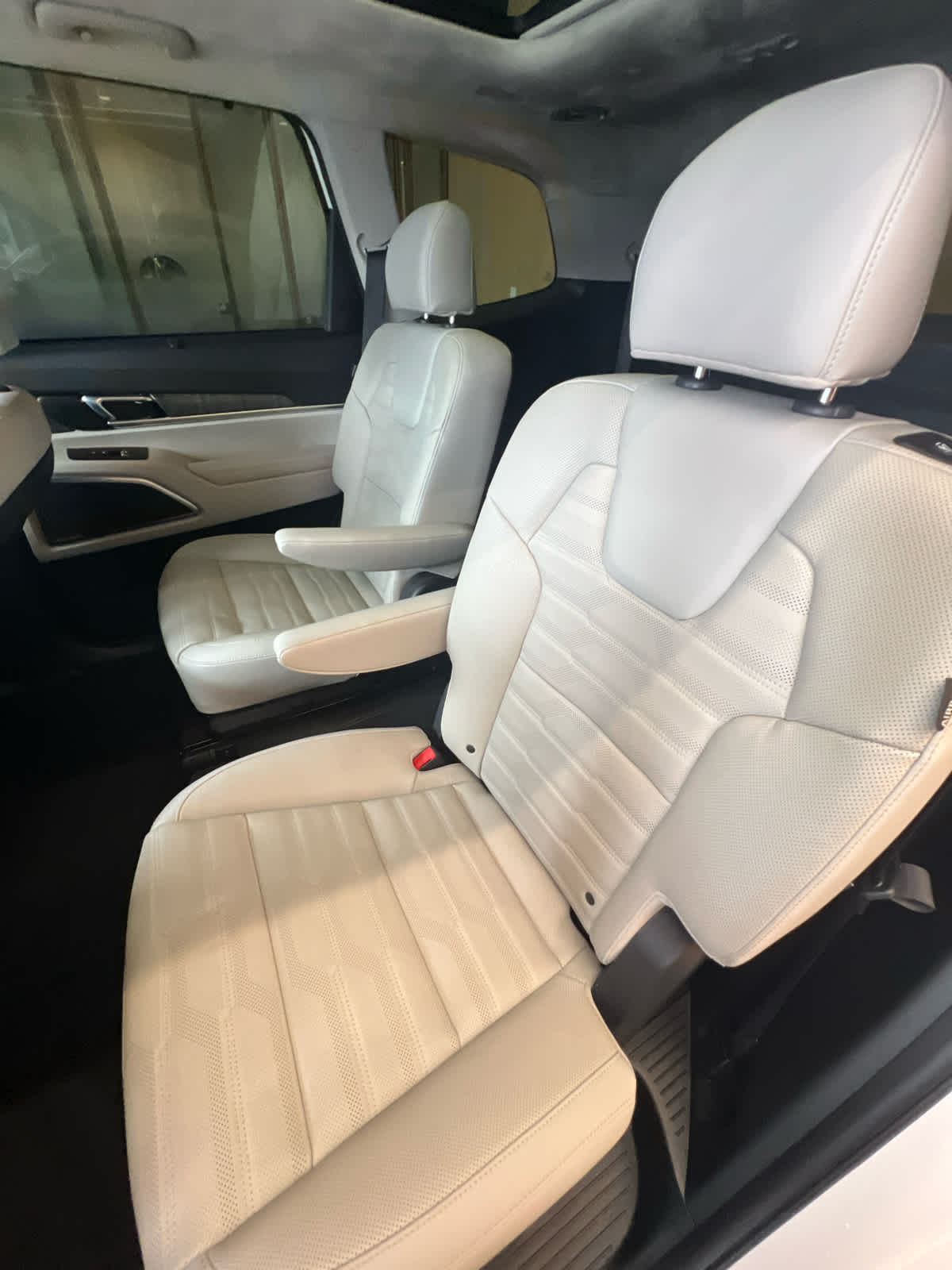 2024 Kia Telluride SX Prestige Glacial White Pearl at Beck & Masten Kia
