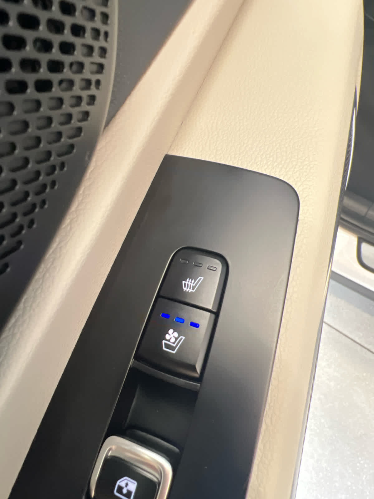 2024 Kia Telluride SX Prestige Glacial White Pearl at Beck & Masten Kia